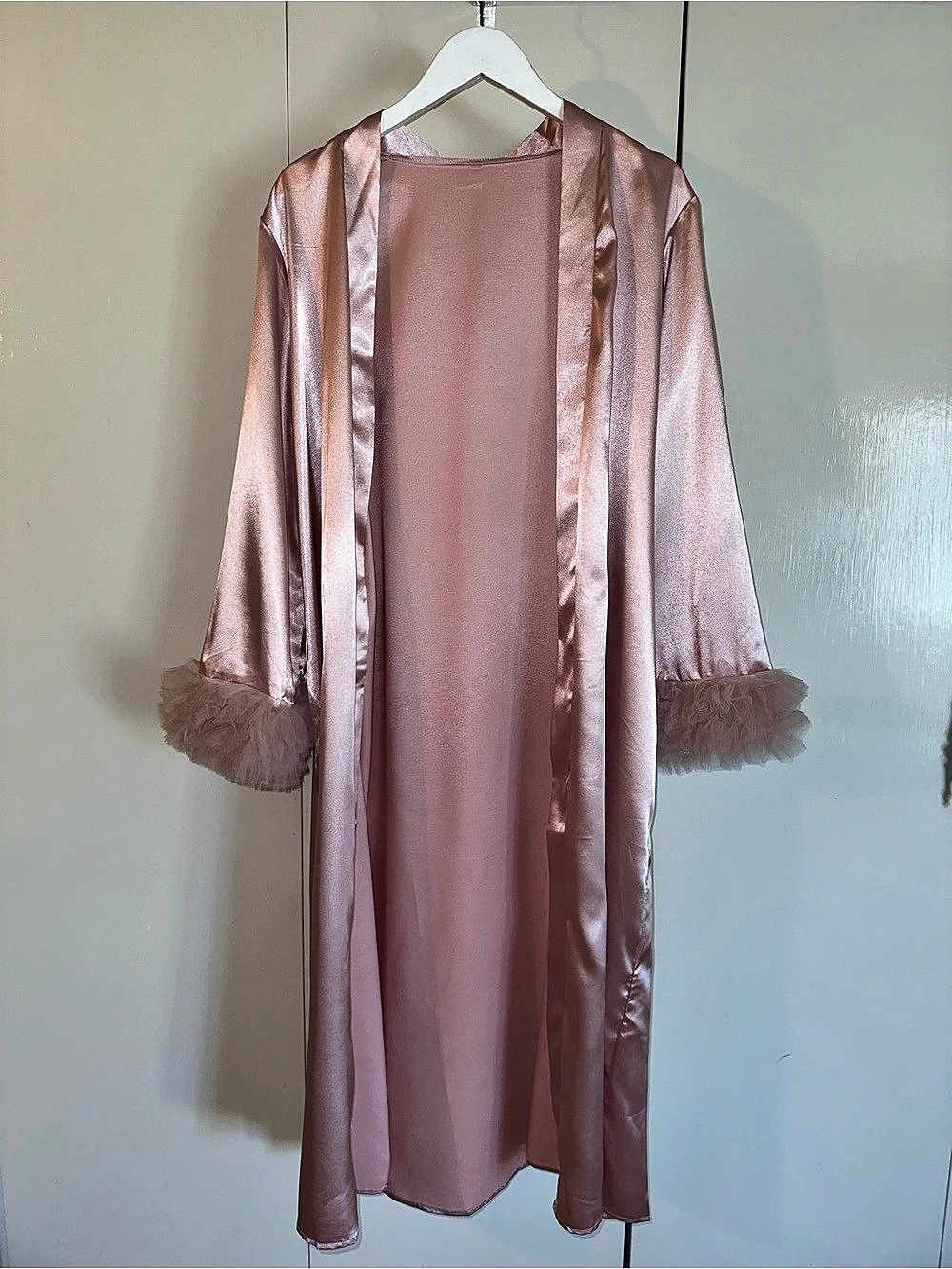 Pink Satin Robe with Ruffle Cuffs NWT - Picture 8 of 9